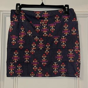 Stretchy Nollie Skirt. Cute pattern.
